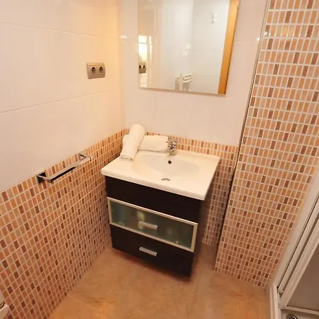Homeholidaysrentals Fresh Pineda de Mar